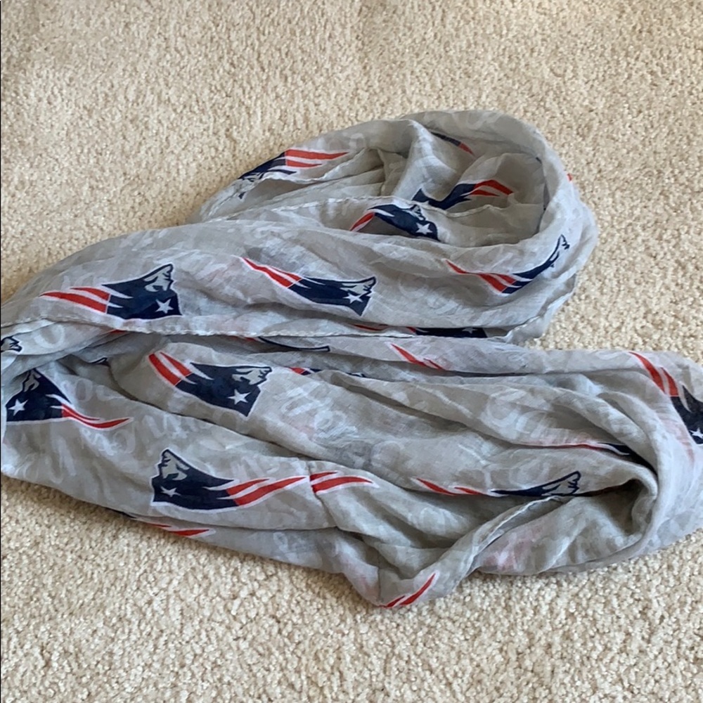 Patriots Round Scarf
